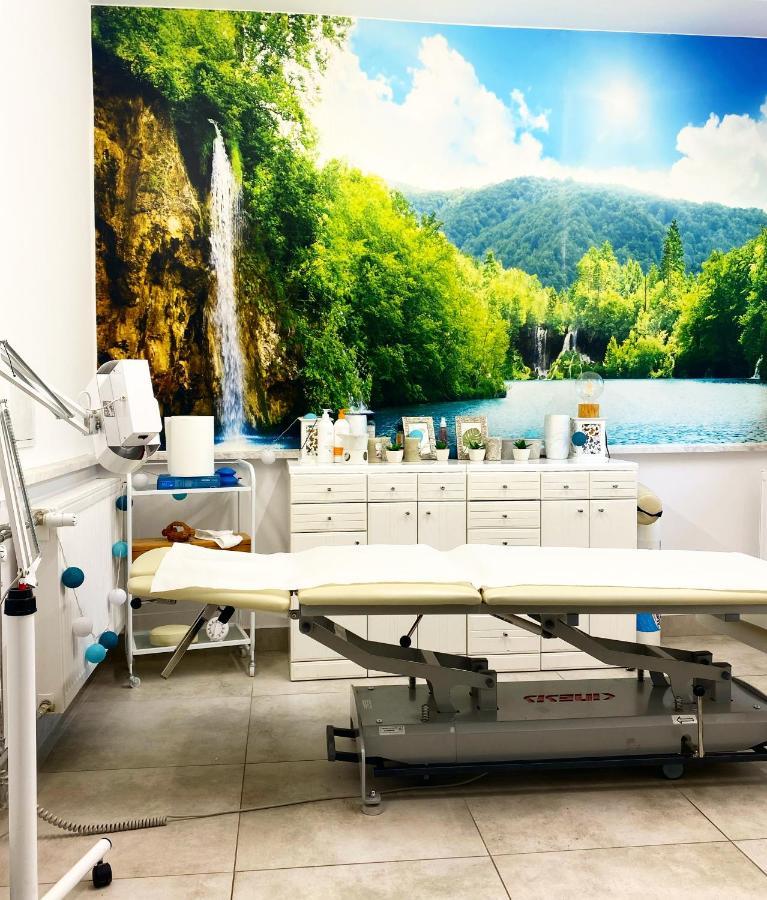 Amelia Zdroj Medical & Spa イボニチ・ズドルイ エクステリア 写真